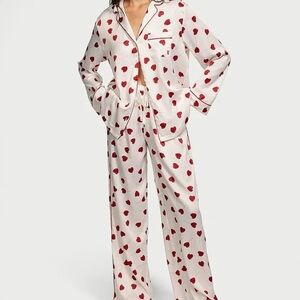 Victoria’s Secret Satin Long Pajama Set Valentine’s Day Hearts Size Medium